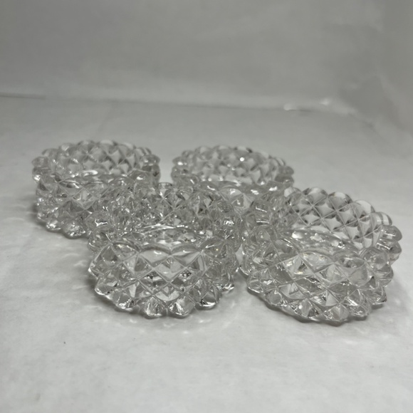 Vintage Cut Glass Open Salt Cellars Individual Salt Dip Dishes 1.5” Set of 4 - Picture 3 of 6